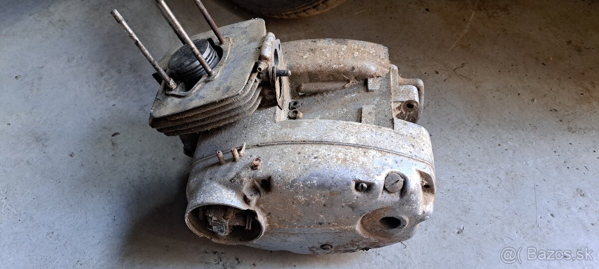 Motor cz 175
