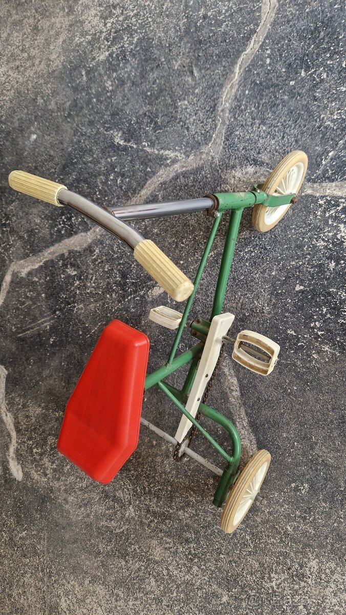 Detska retro trojkolka