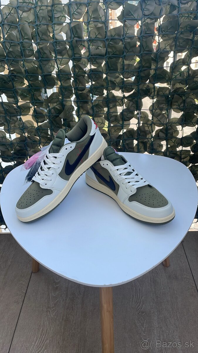 Air Jordan 1 Low OG “Olive” Travis Scott