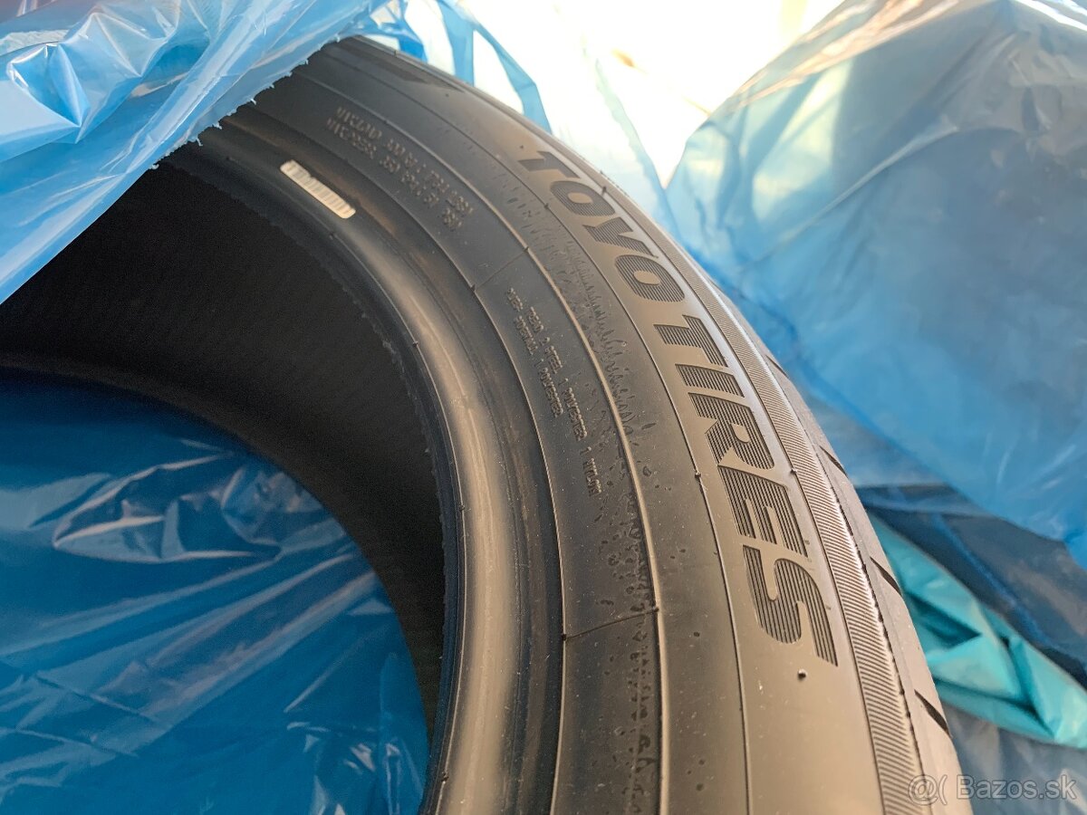 TOYO PROXES SPORT 235/50 R20 100W