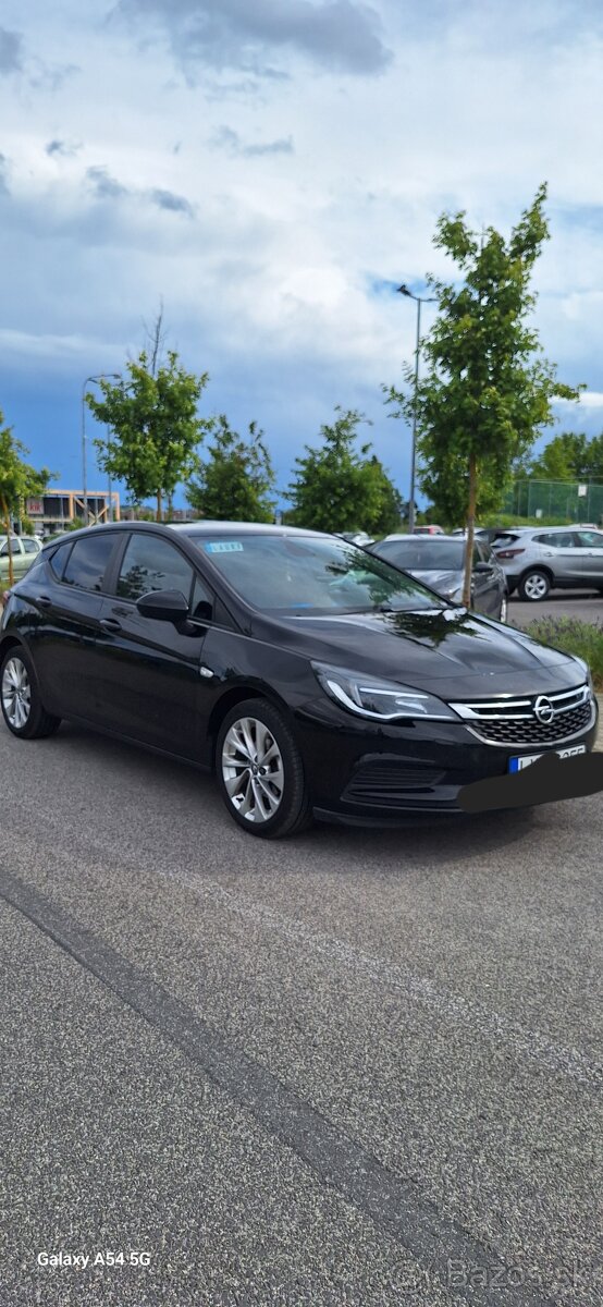 Opel Astra 1.4 benzin 2017
