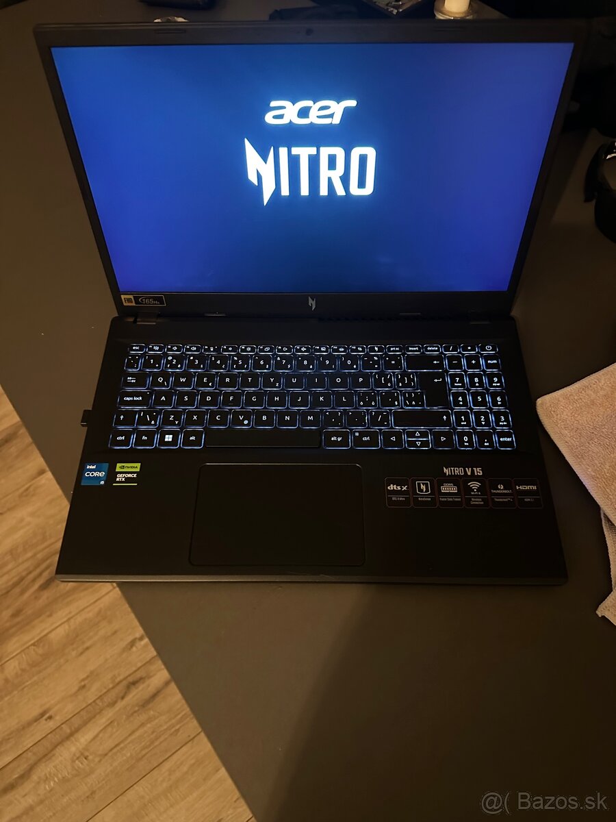 💻 Acer Nitro V 15 – ako nový