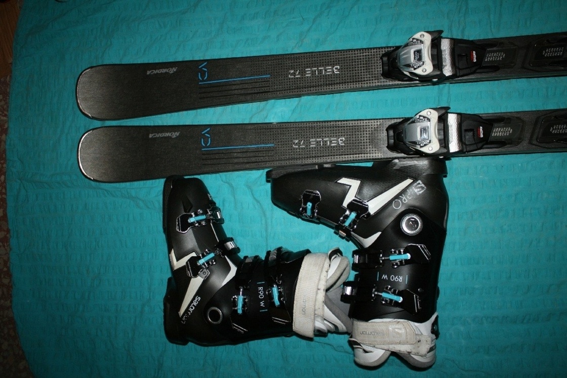 lyže Nordica 156 cm , lyžiarky