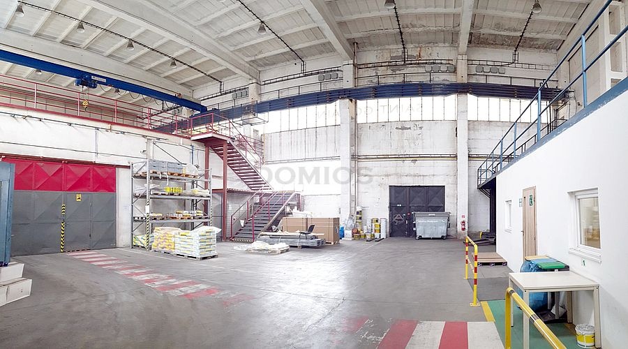 Výrob.- sklad areál (haly + pozemok, kancel., parking, KE-J)