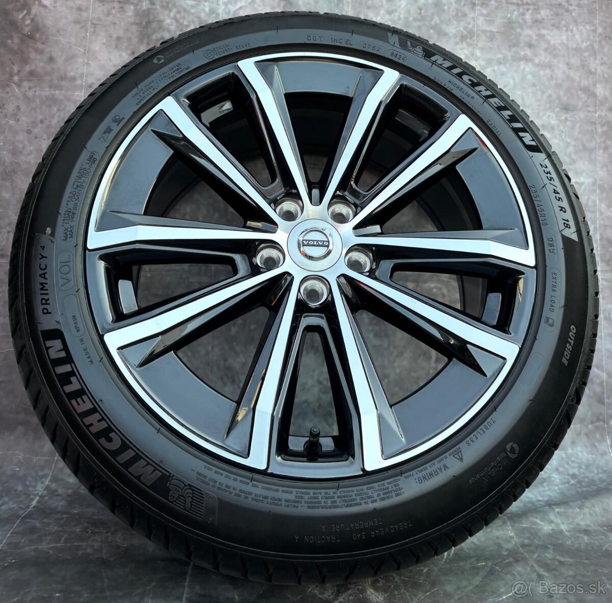 Letní originální sada Volvo V60/S60 235/45R18 98W
