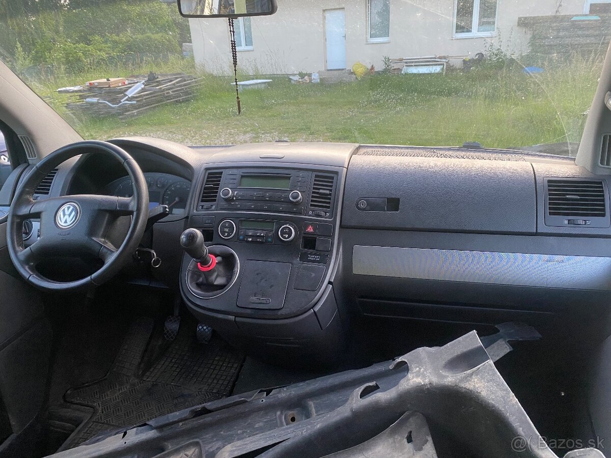 Multivan 2,5 128kw manual