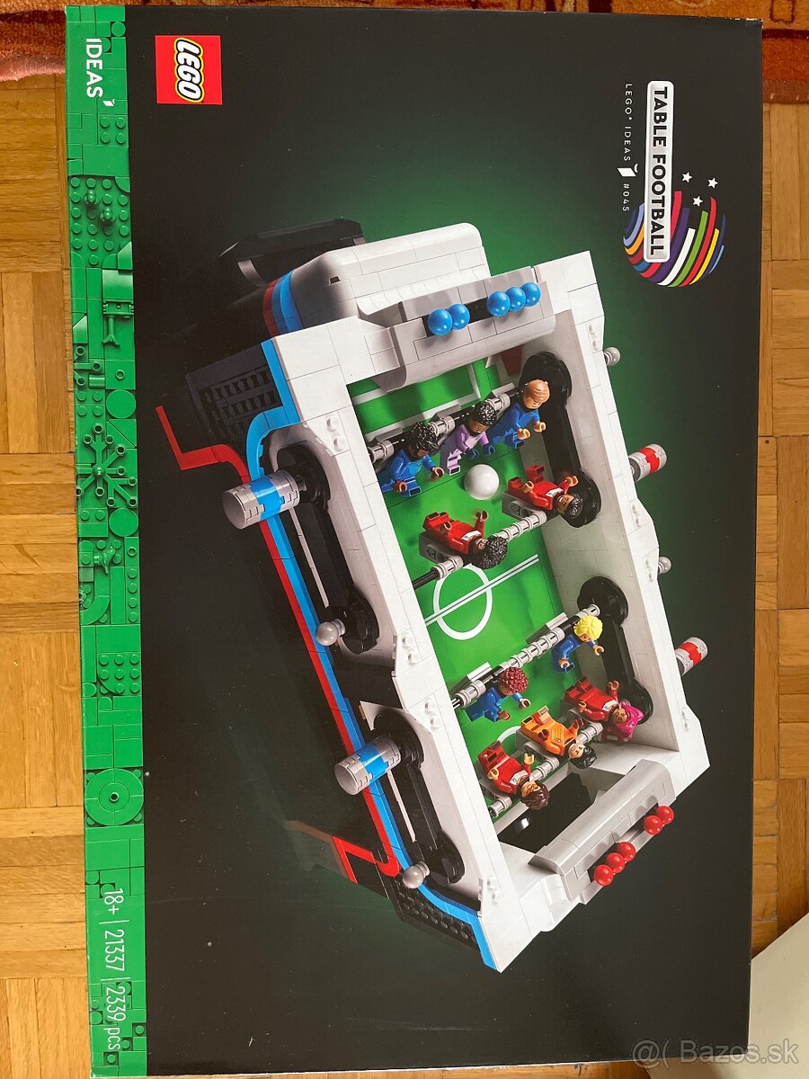 Lego ideas stolný futbal 21337