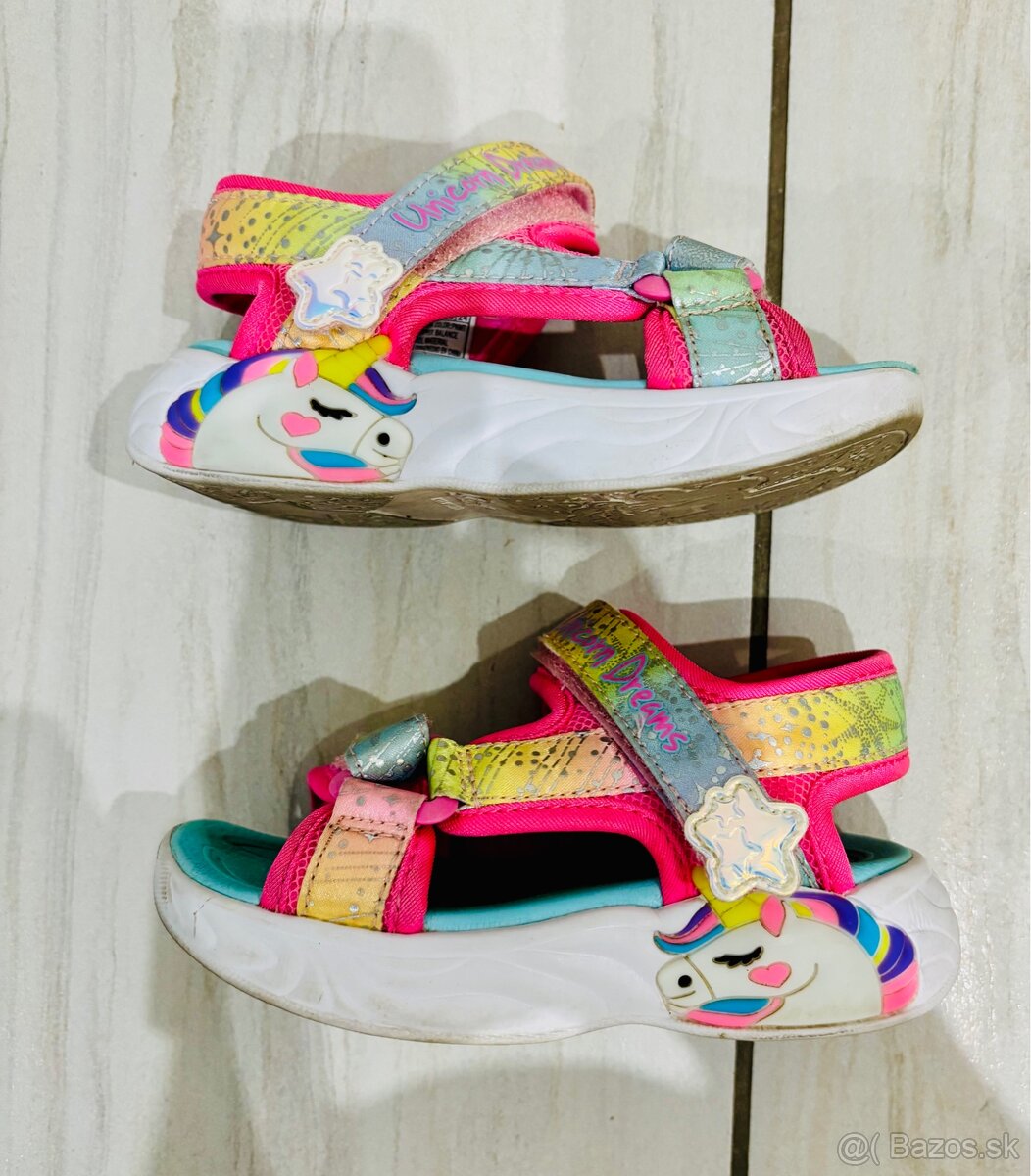 Dievčenské sandále zn. Skechers