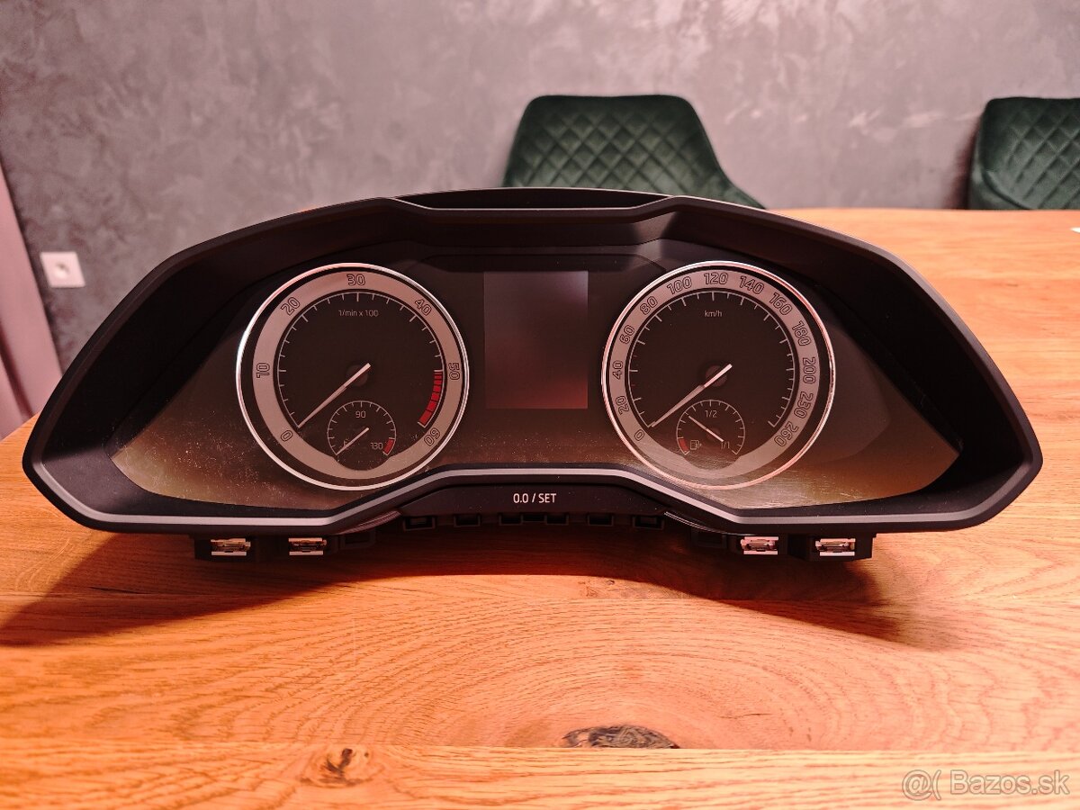 Budíky škoda Superb 3 3V0 920 711 B