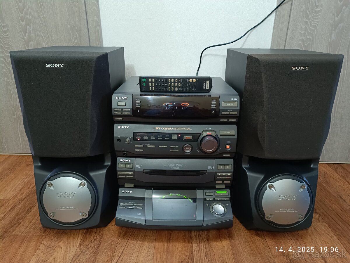 SONY XB60...2x120W RMS pri 8 ohmoch