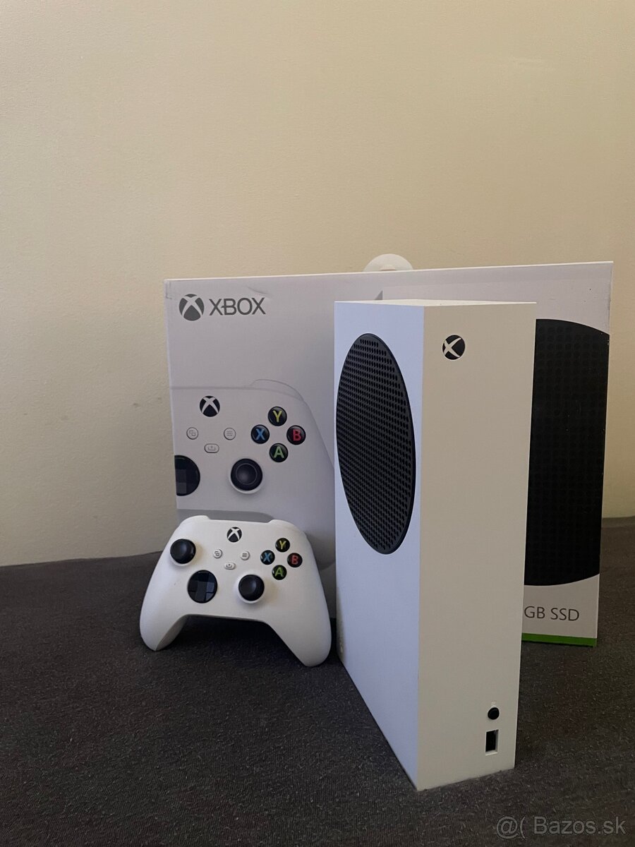 Xbox Series S + účet s Game Pass Ultimate