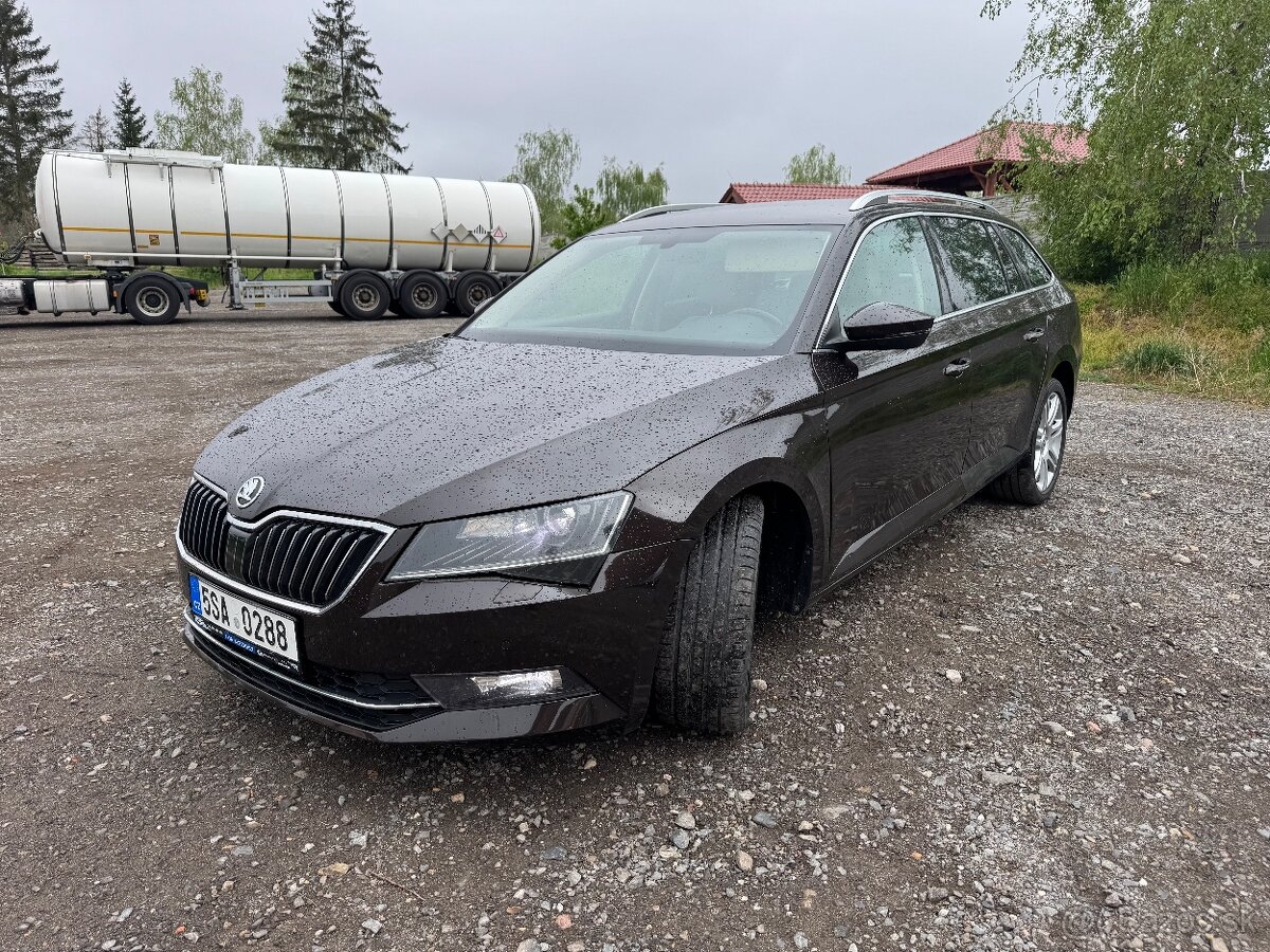 Prodám Škodu Superb 3 1.6 TDi 88kw rok 4/2018,najeto 273 000