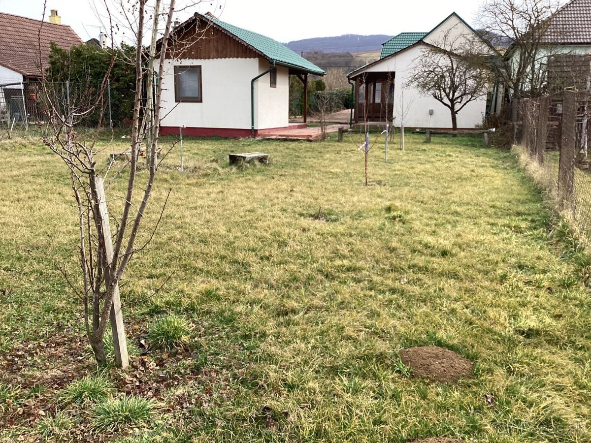 VÝHODNÁ CENA 4-izbový tehlový RD s krásnym pozemkom