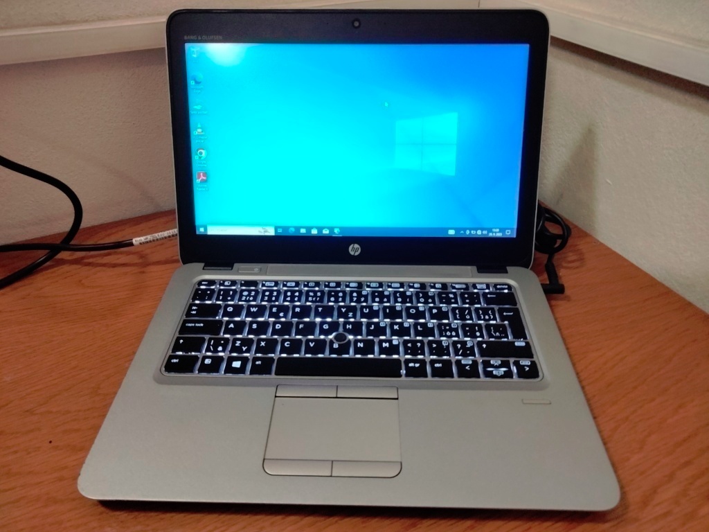 predám notebook HP ELITEBOOK 725 G4 ,WINDOWS 10,bez baterky
