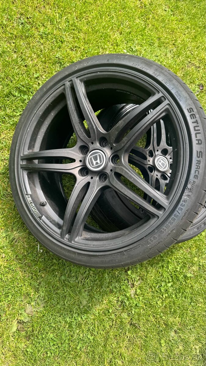 Motec Penta 5x114,3 r19