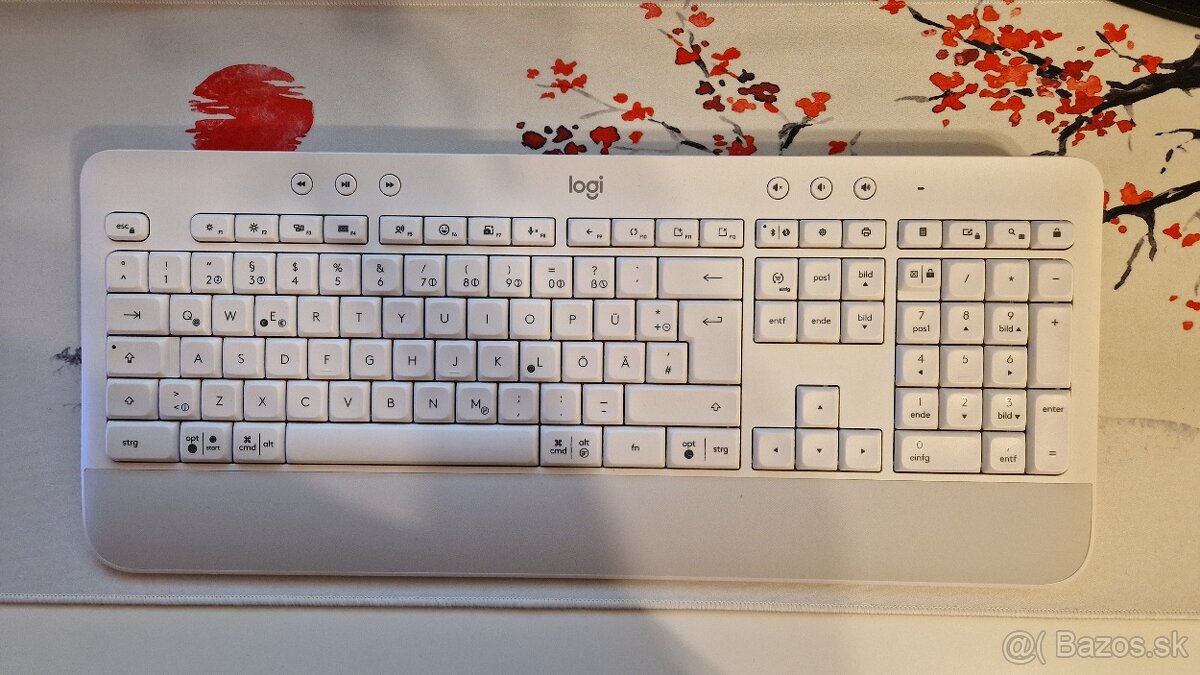 Logitech Signature K650 (Bluetooth + USB prijímač)