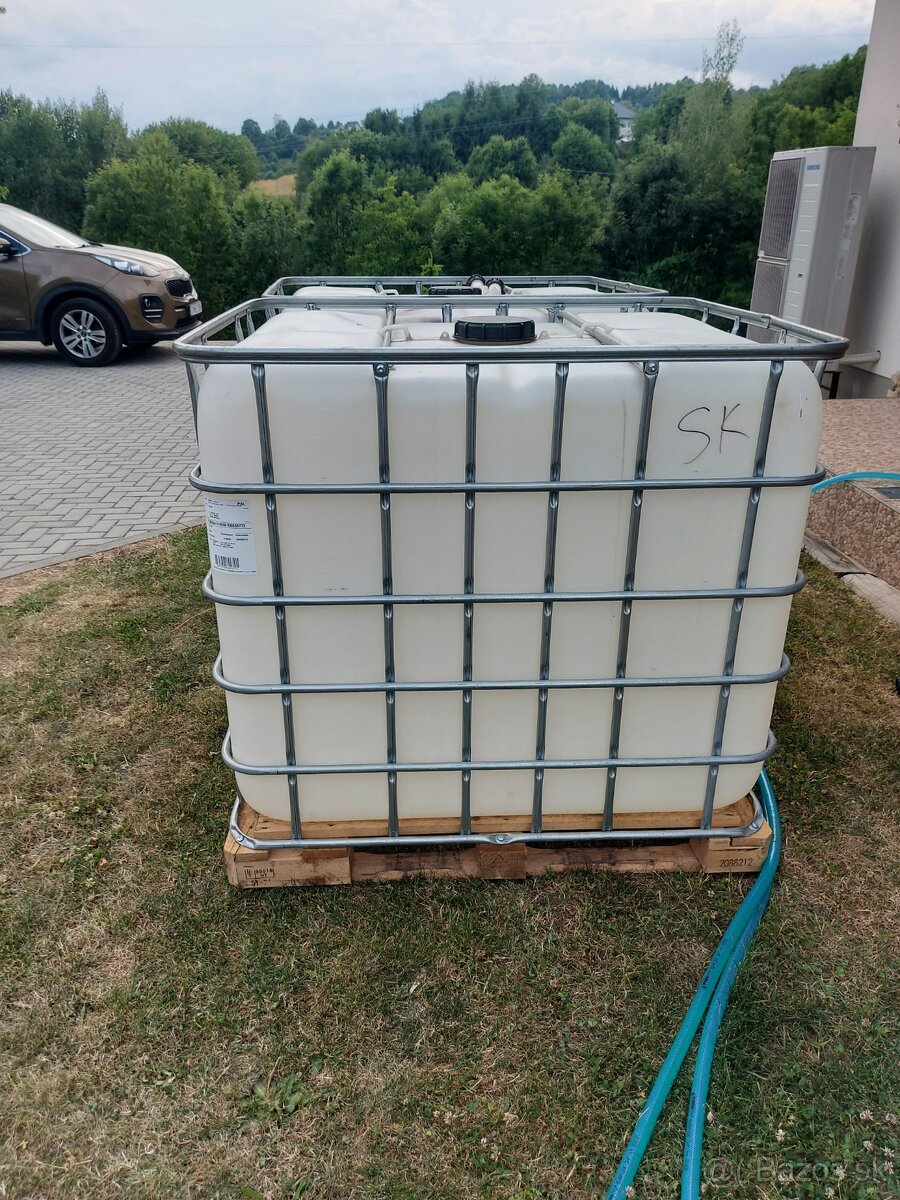 1000 l nádrž