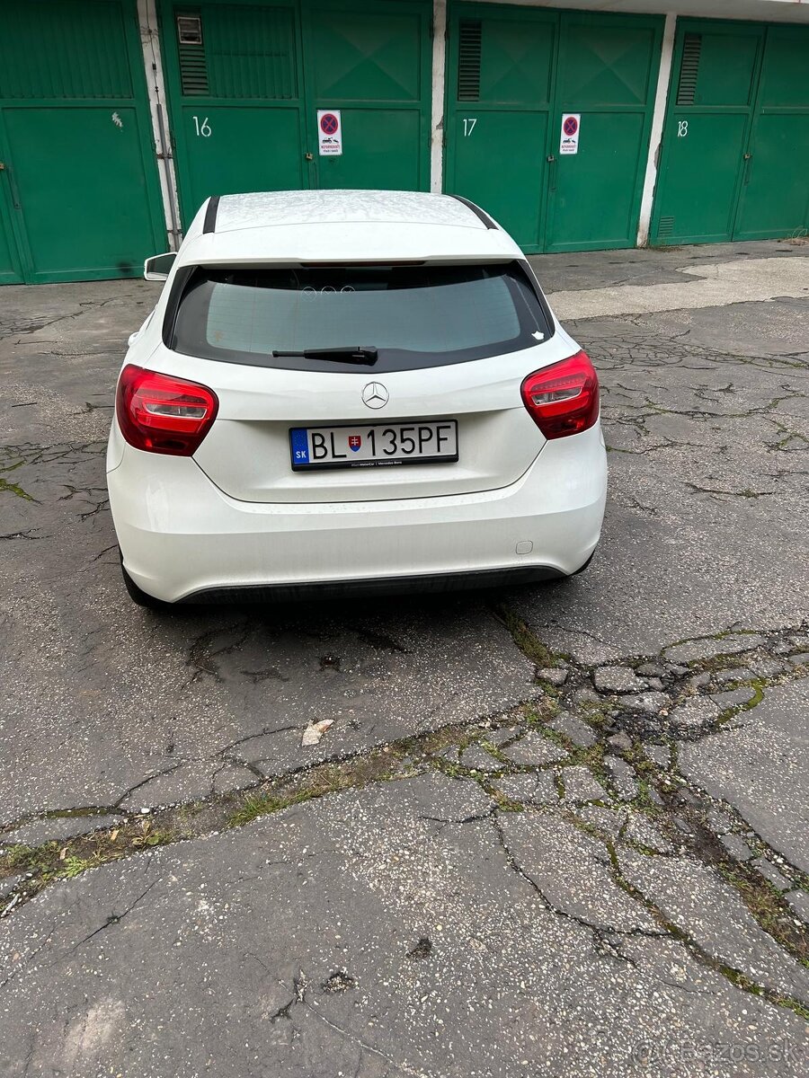 Mercedes-Benz A 160 benzín,automat