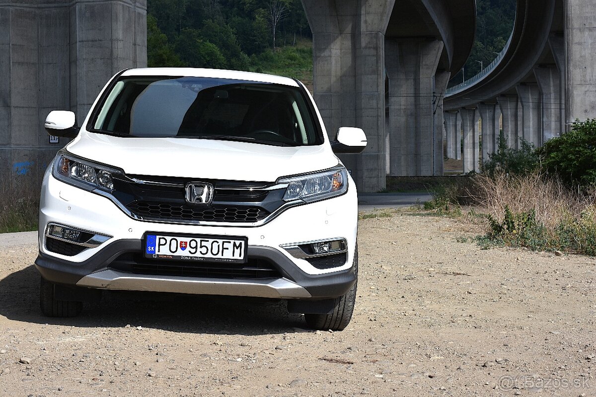HONDA CR-V /manuál 6 / 2016 / benzín/