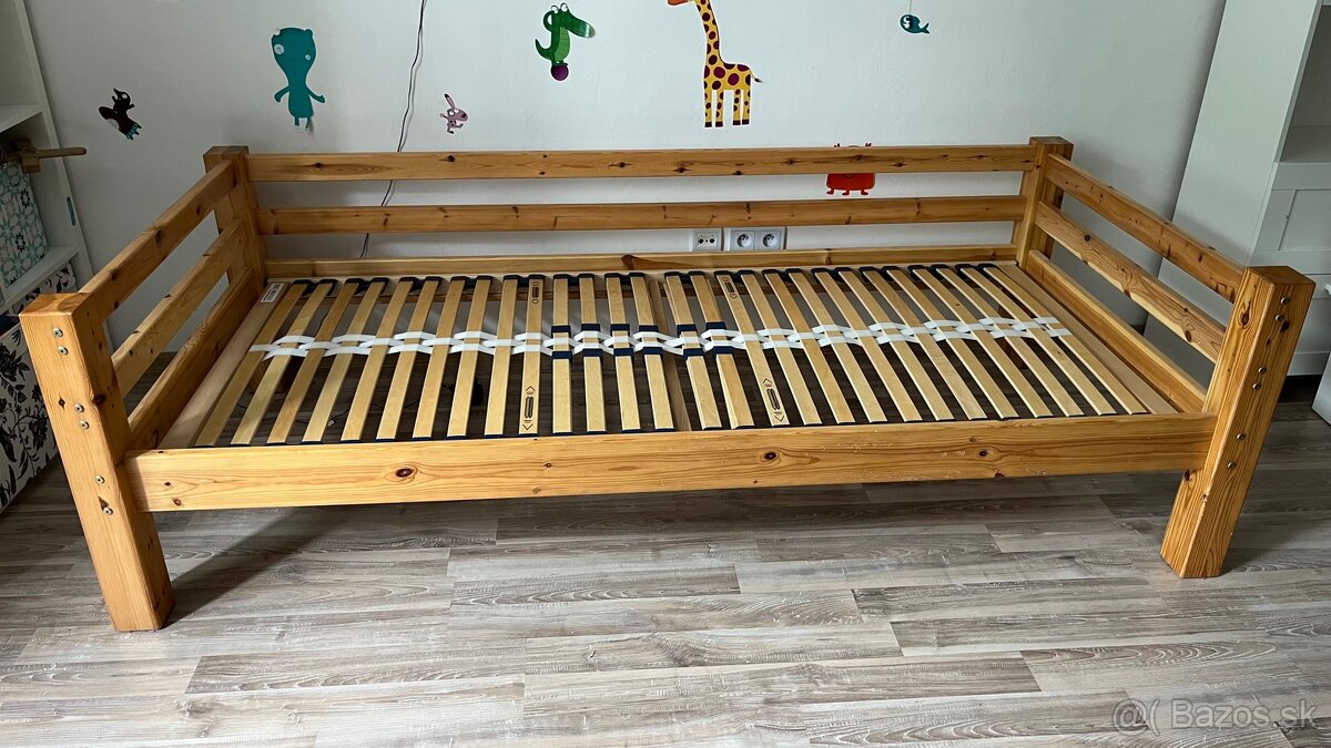 Posteľ masív + rošt 90x200 cm