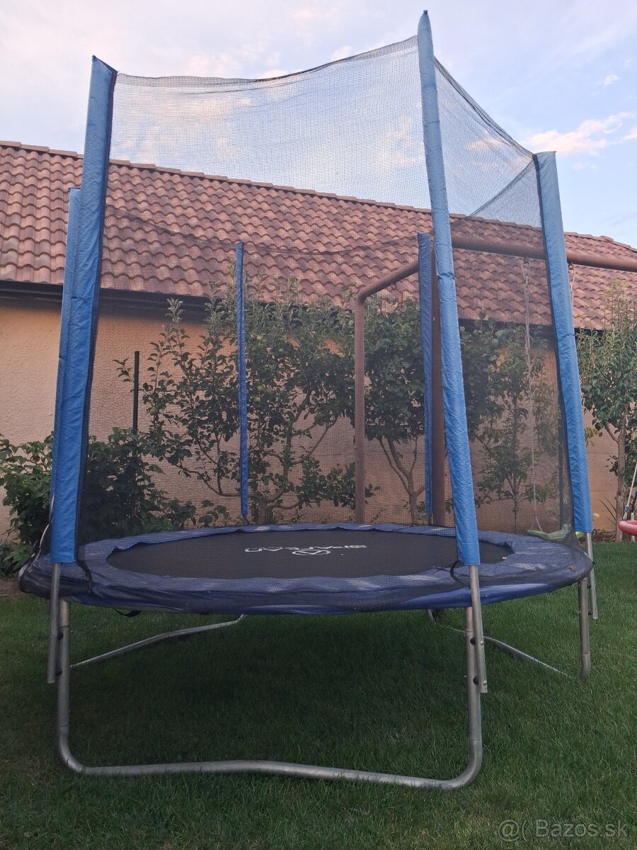 Trampolina
