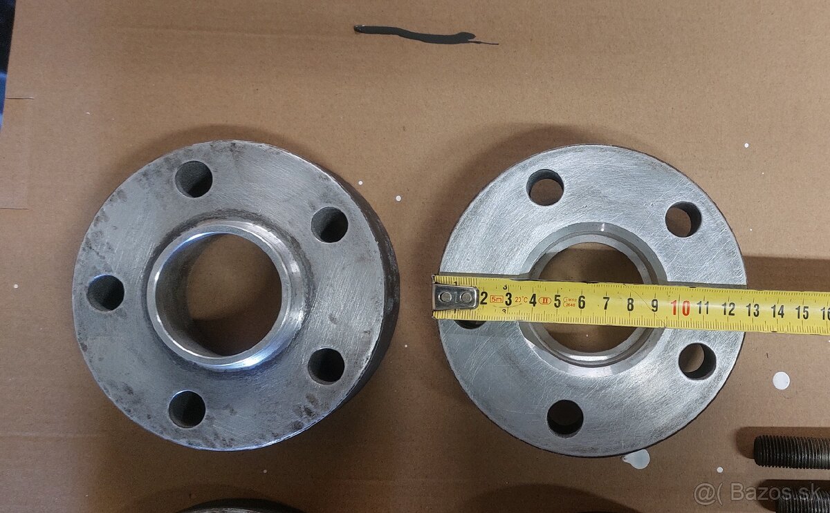 Podlozky 2kusy 3cm 5x100