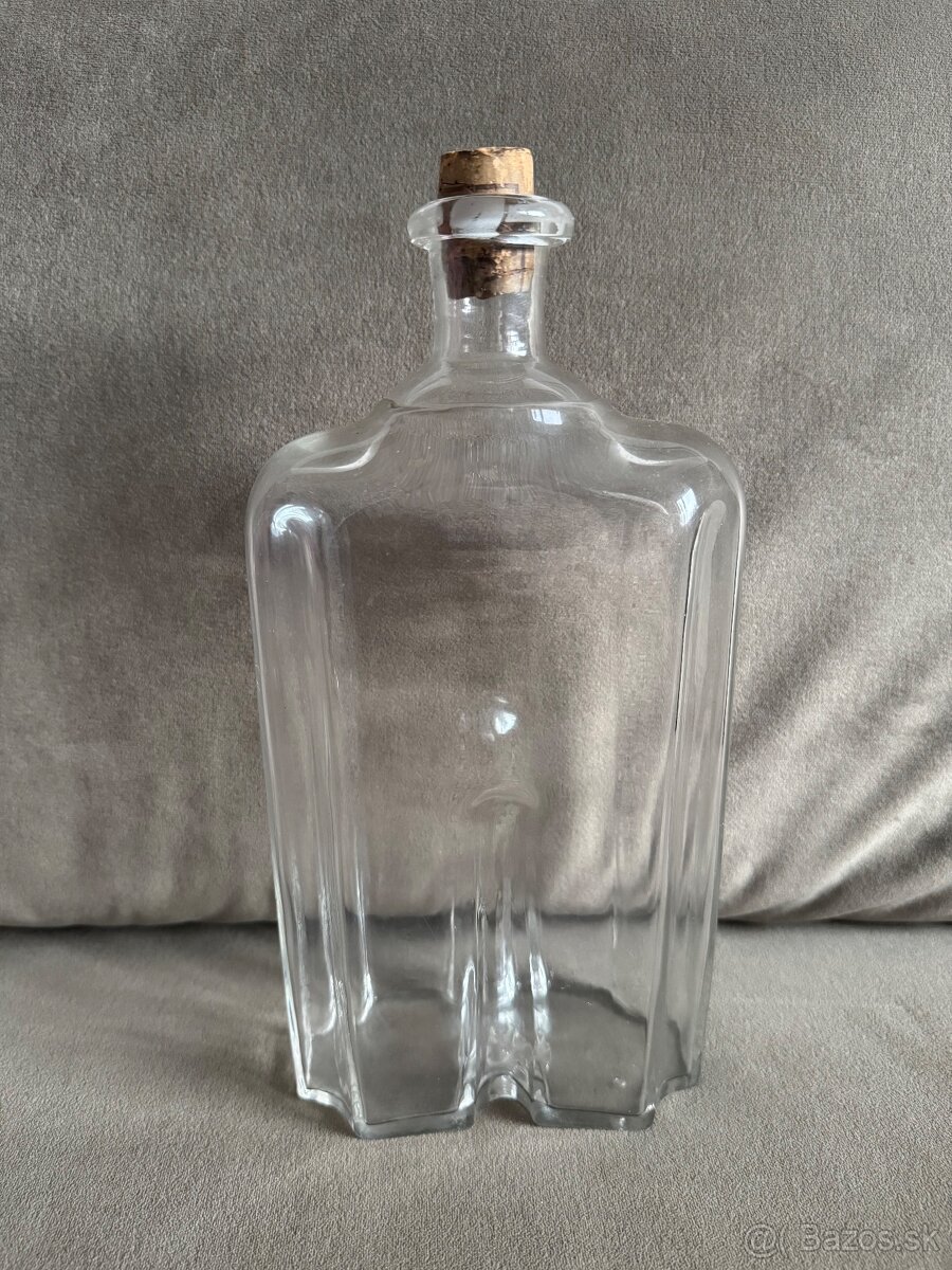 Fúkaná pálenková fľaša