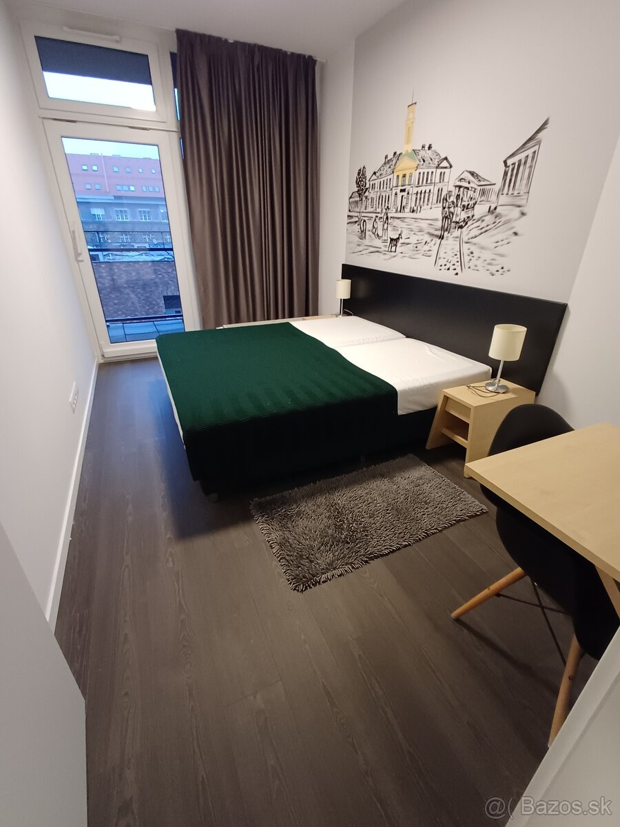 Ponúka na predaj 2 izbový apartmán Žilinska, Bratislava I