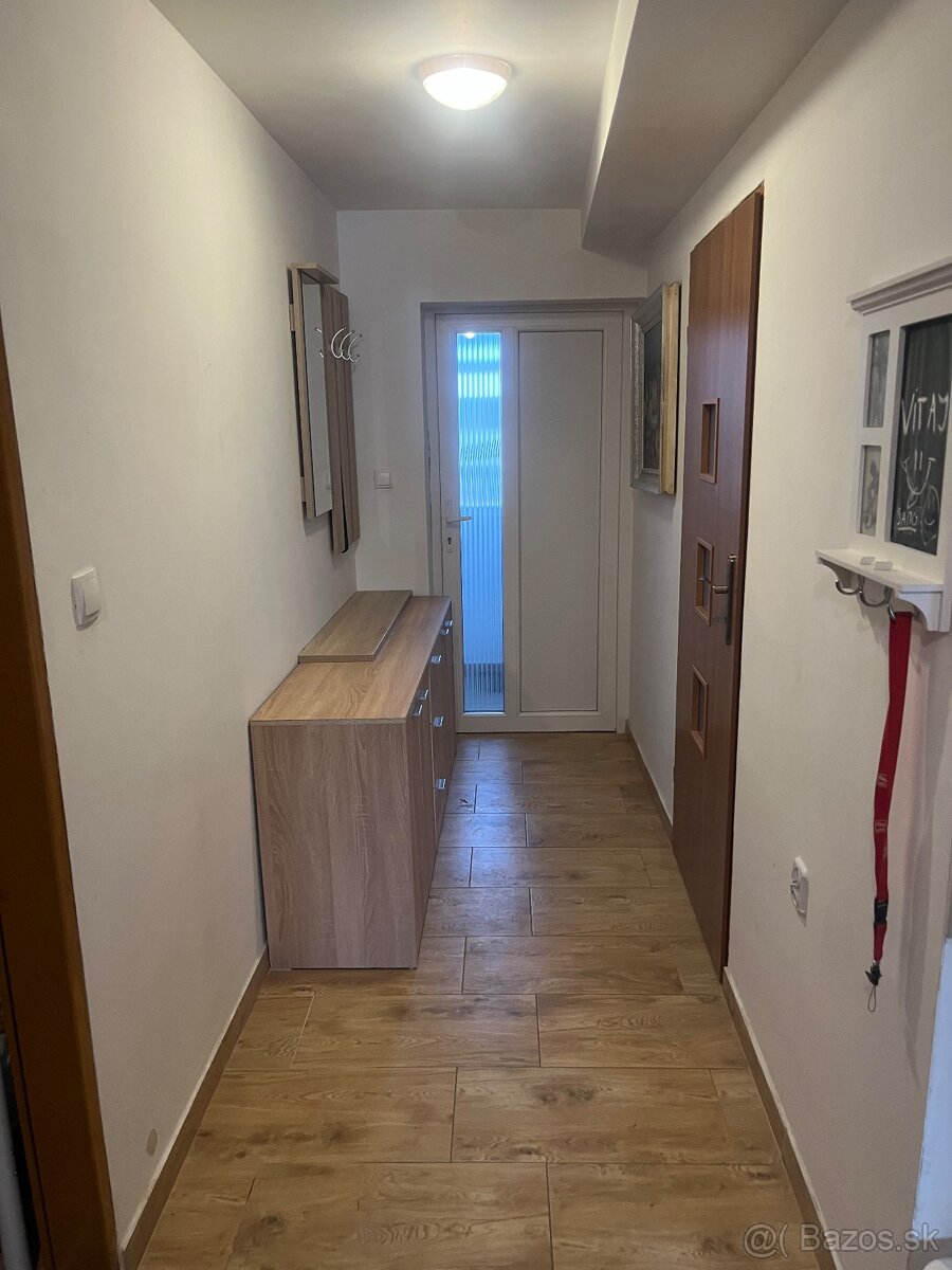 Apartmán v bytovom dome.