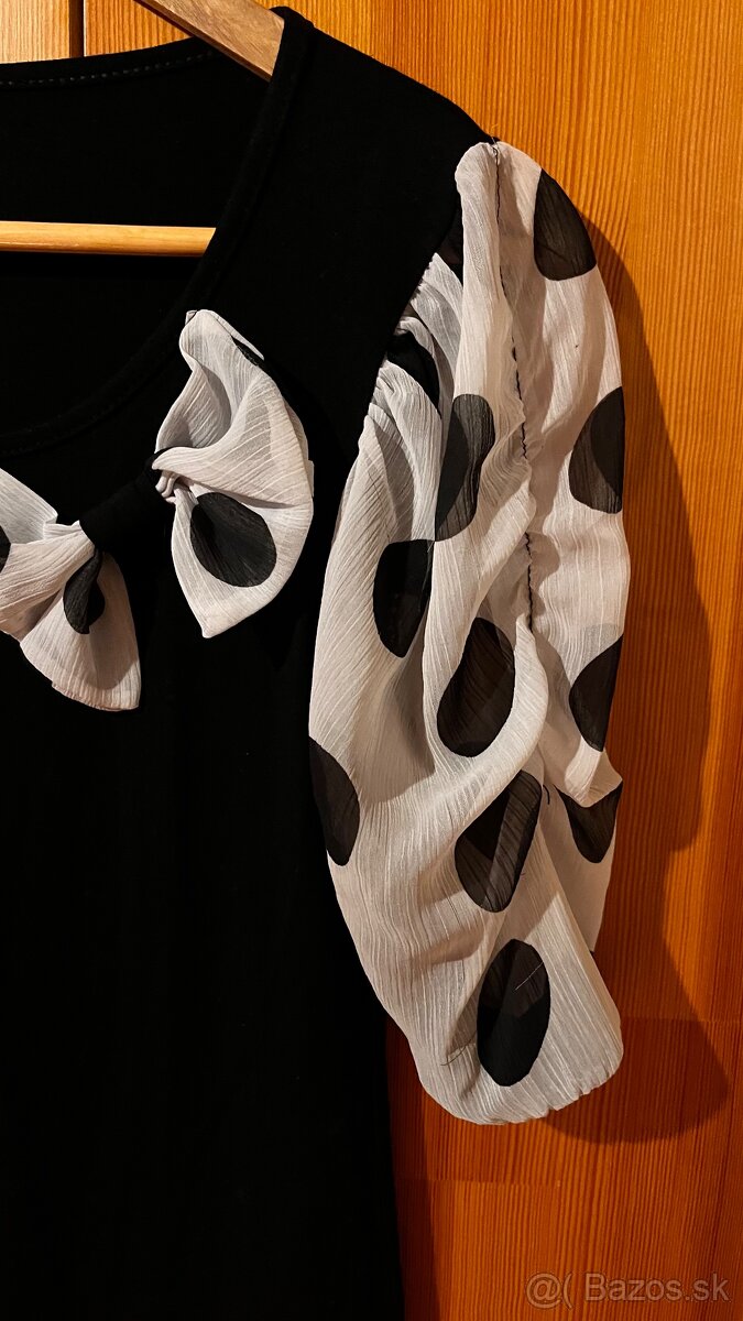 Dámske elastické tričko s nariasením