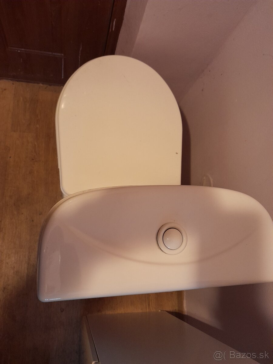 Predam zachovale wc