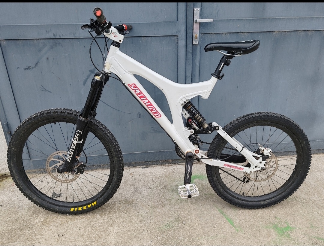 Downhil Specialized