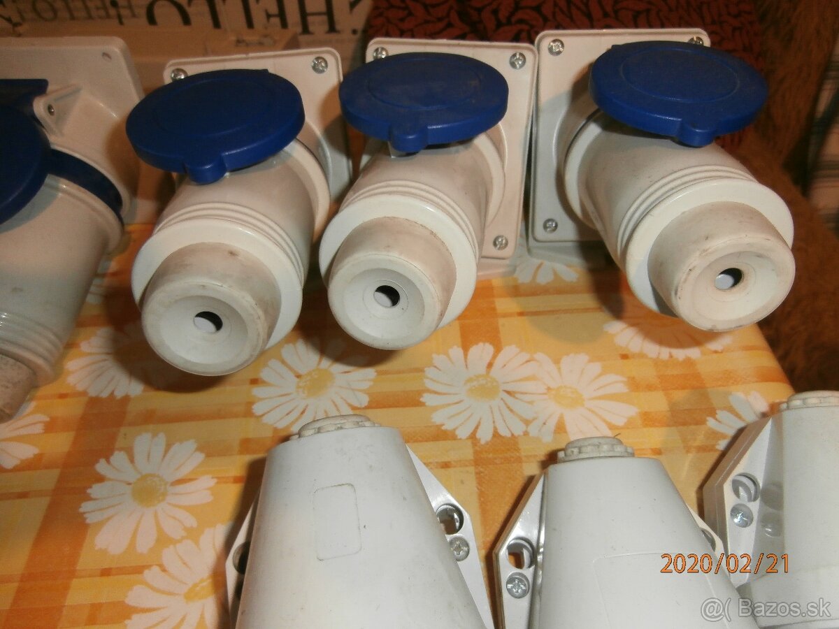 Zasuvky a zastrčky 16A,32A,220-500V,6h,7h.