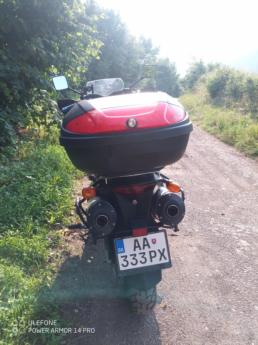 Suzuki v-strom 1000