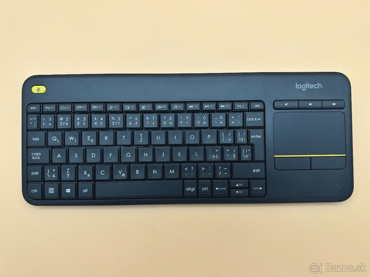 Bezdrôtová klávesnica s touchpadom Logitech K400+