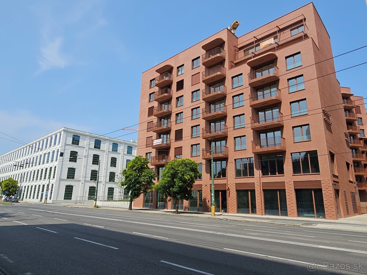 NA PRENÁJOM 3 IZBOVÝ BYT S PARKOVANÍM BRATISLAVA STARÉ MESTO
