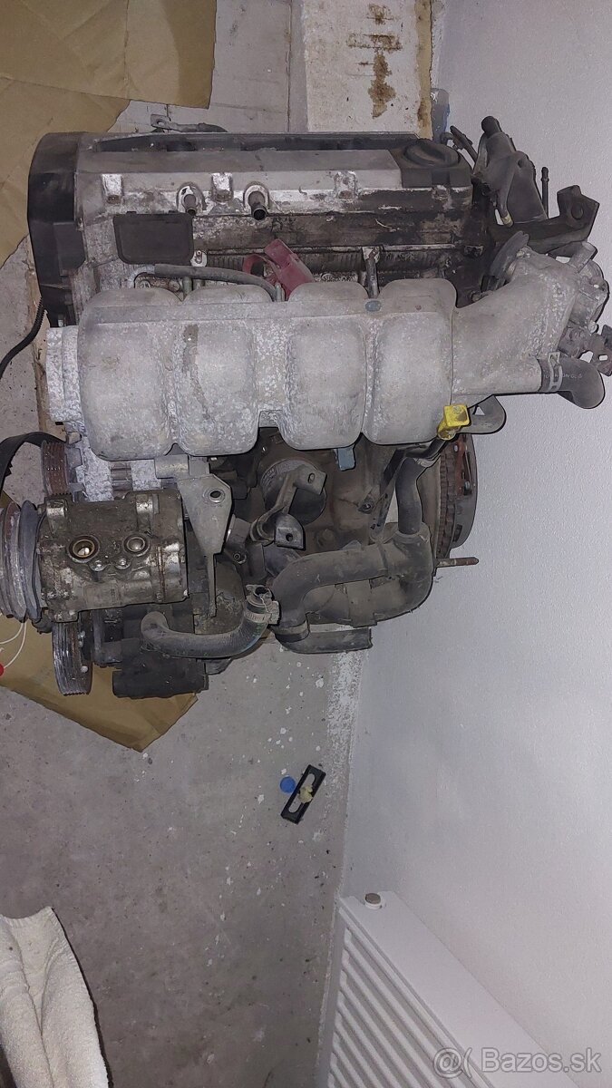 Renault 19 1,8 16v clio Rsi