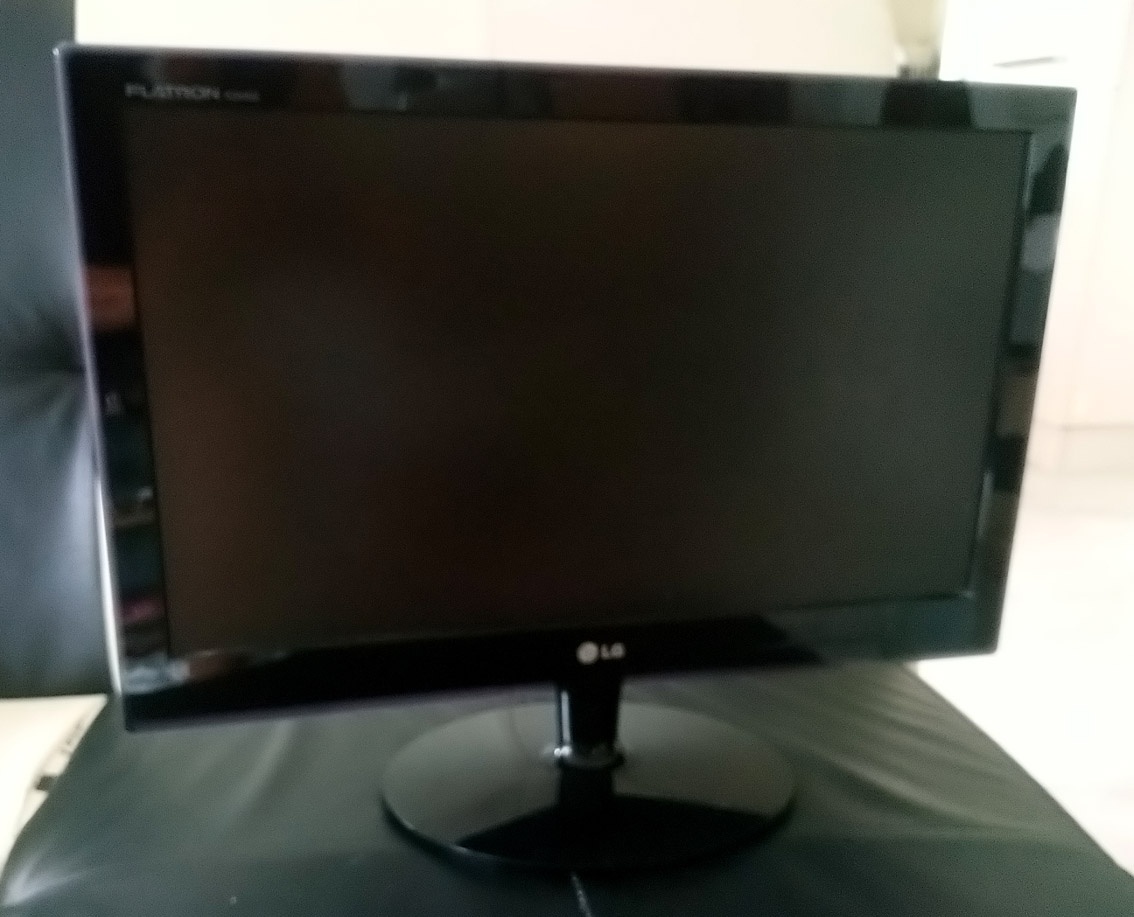 LG monitor