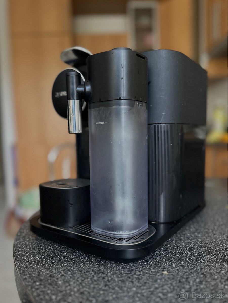 Nespresso De’Longhi Gran Lattissima – Čierna (EN640.B)