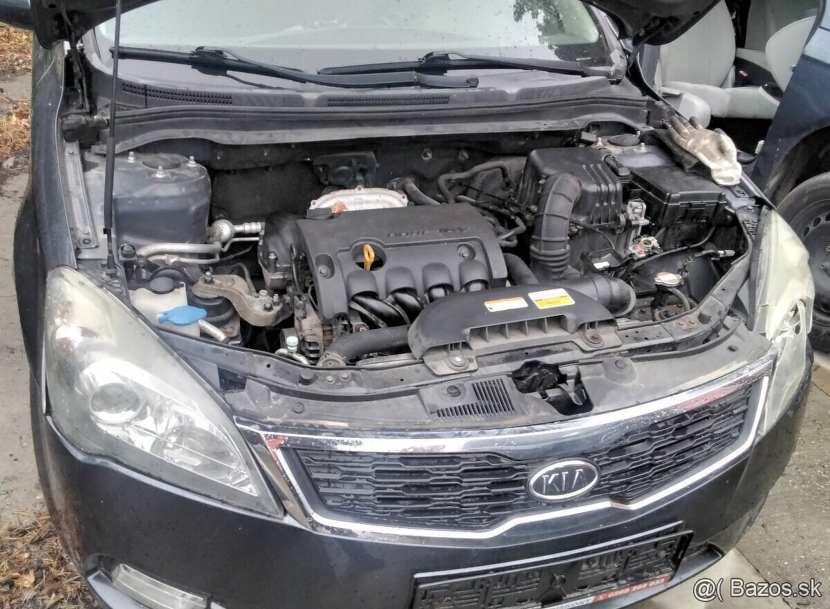 predám MOTOR G4FA KIA CEED 1.4 2009 SVETLO ZADNÉ, PREVODOVKA