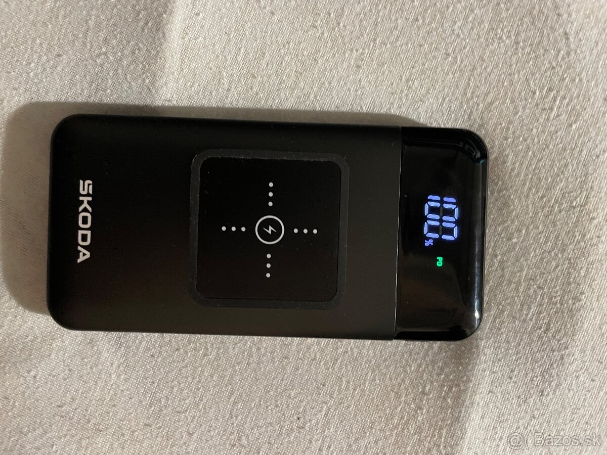 Powerbanka škoda 10 000