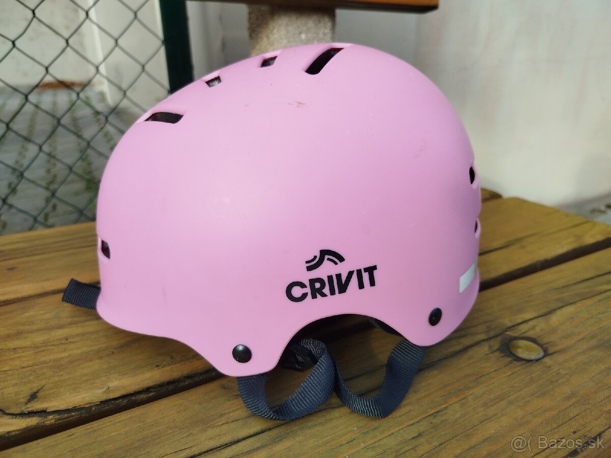 Dievčenská prilba na bicykel, korčuľovanie