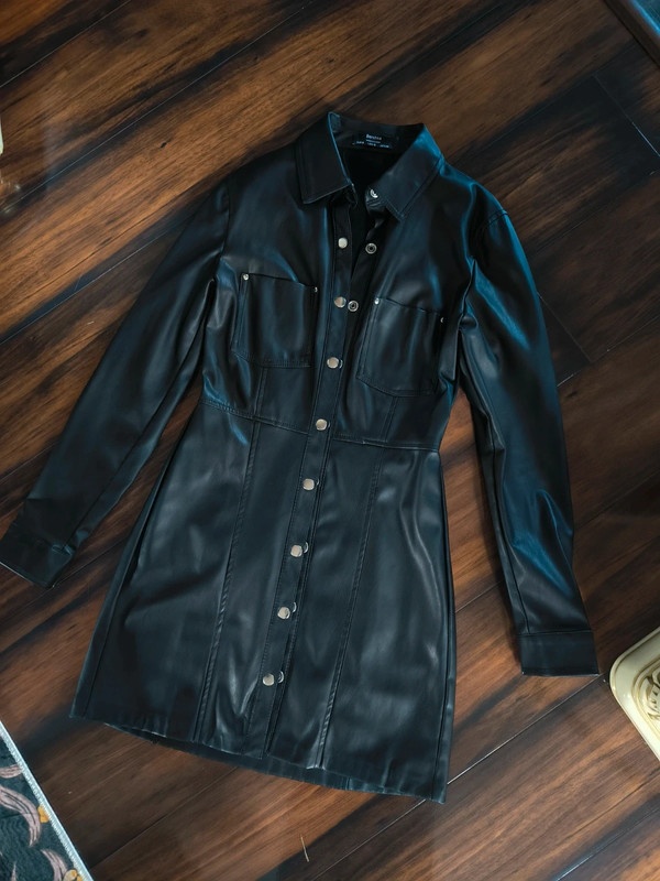 Koženkový kabát Bershka