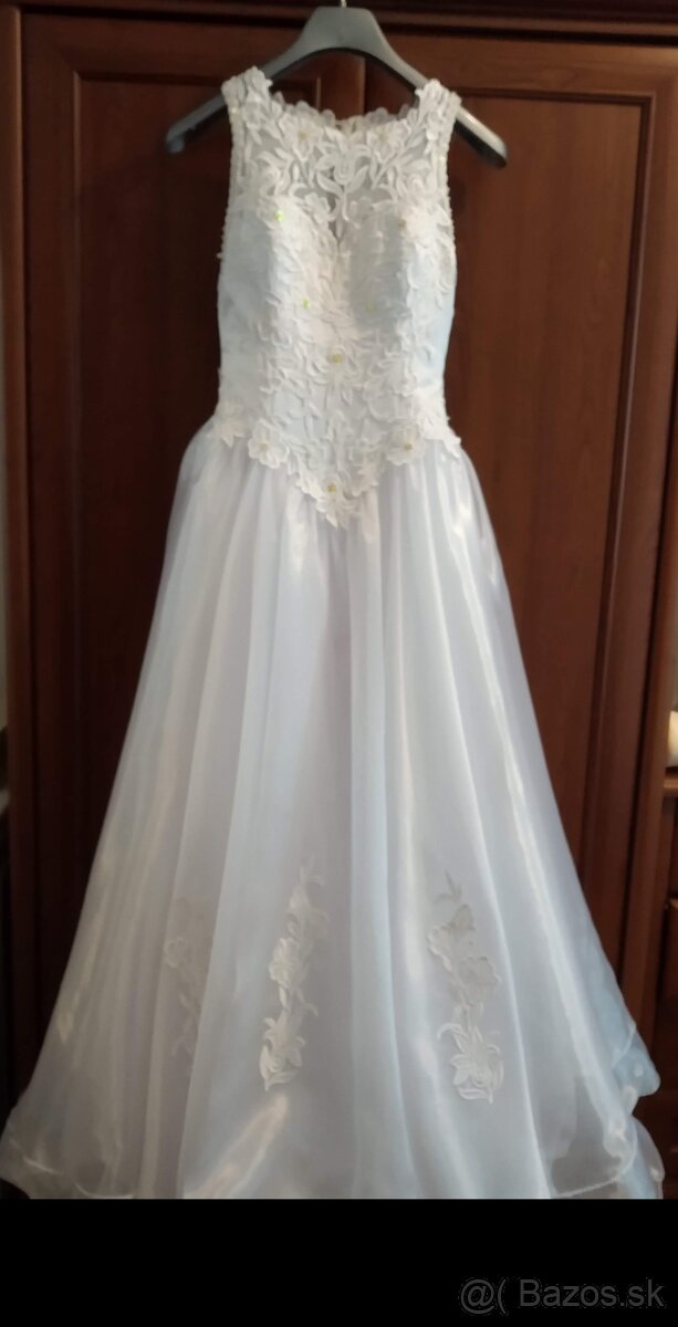 Predám svadobné šaty