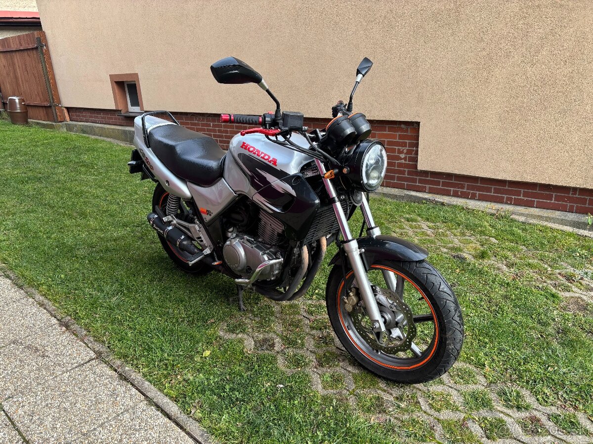 Honda CB 500