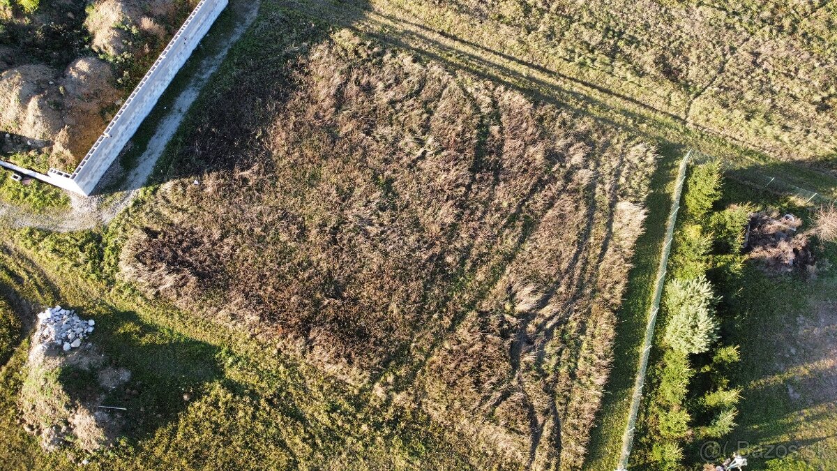 Krásny slnečný pozemok Veľká Čierna