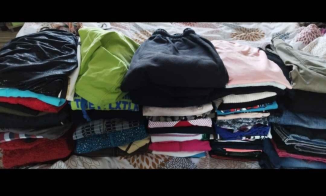 Oblečenie S-M cca 50ks