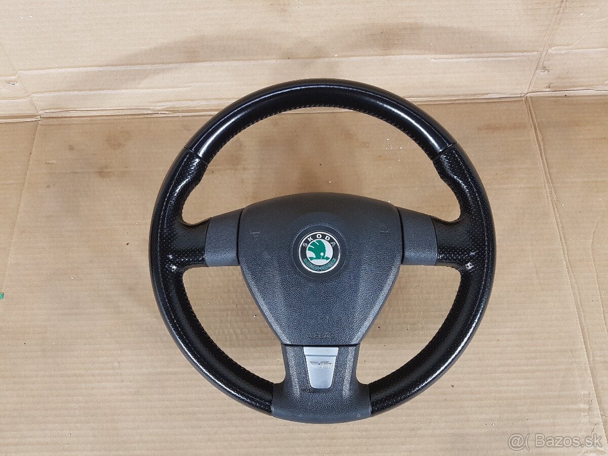 Predám volant Škoda Octavia 2 RS