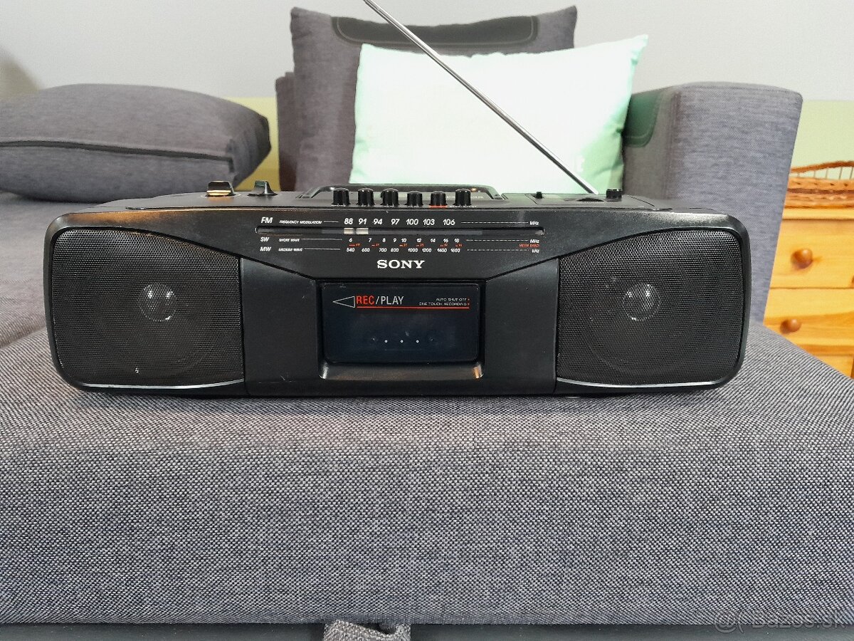 Vintage Sony rádiomagnetofón