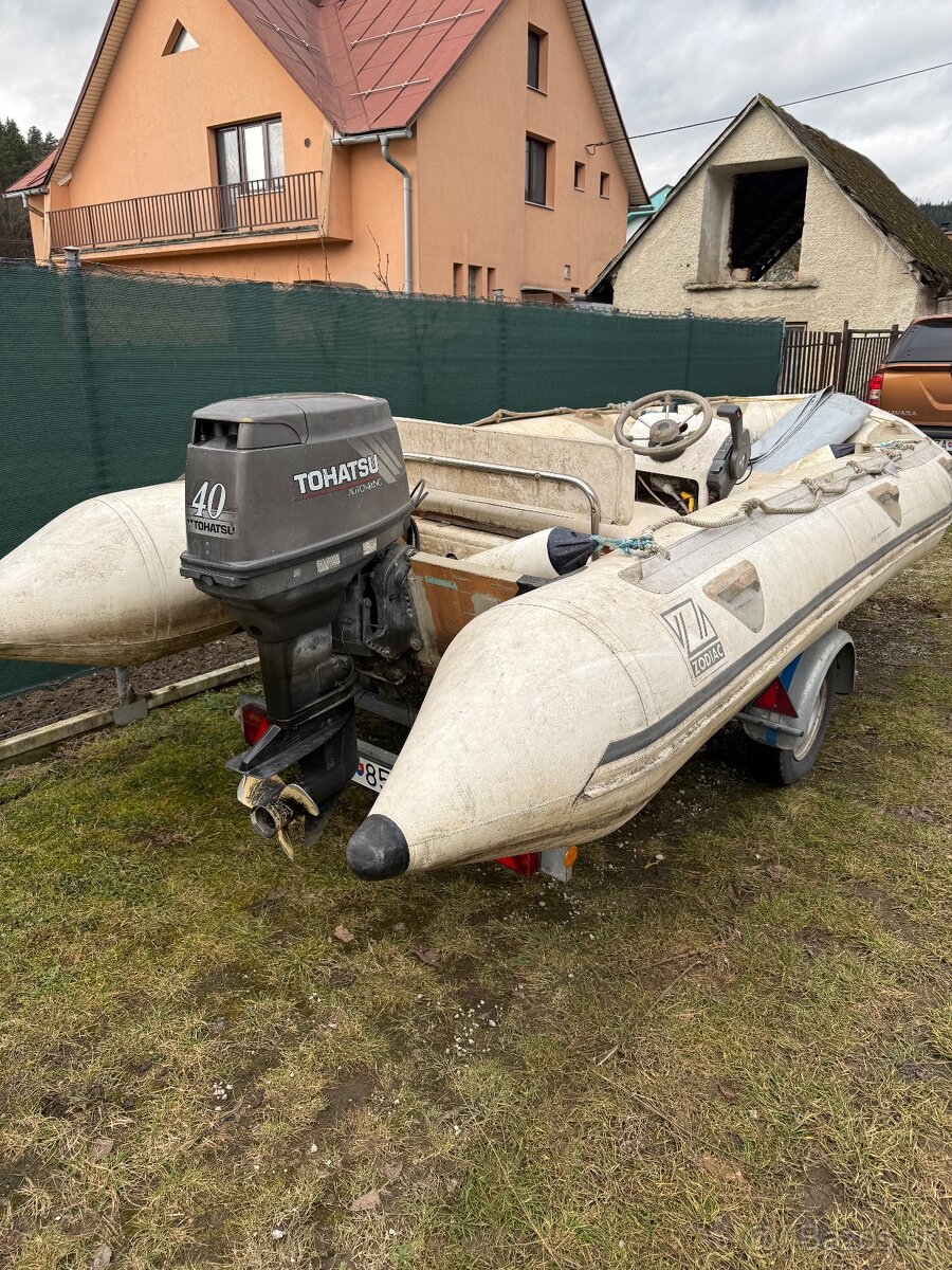 Predám motorový čln